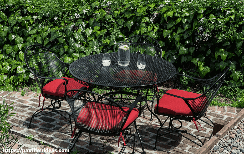 How to Clean Black Metal Outdoor Furniture